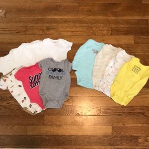 Short and Long sleeve NB onesie lot 13 pieces